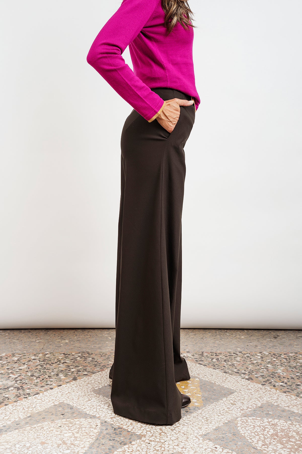 PANTALONE MUST HAVE marrone scuro