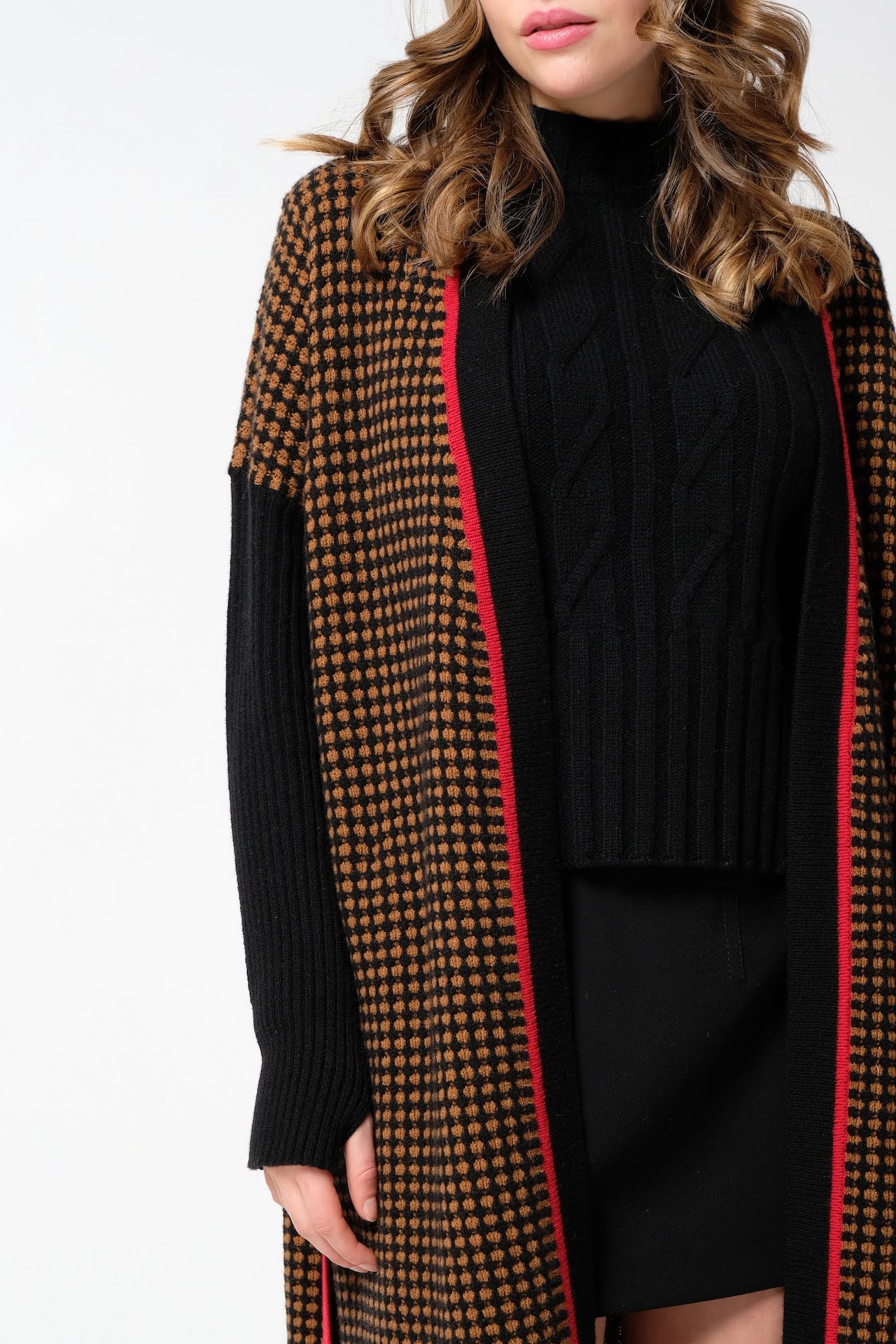 WOOL AND CASHMERE COAT in black, camel and red