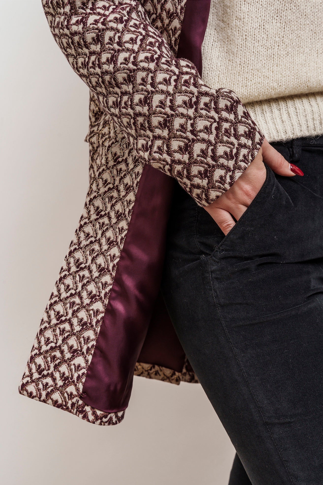 CAPPOTTINO AMELIE jacquard avorio, bordeaux e oro