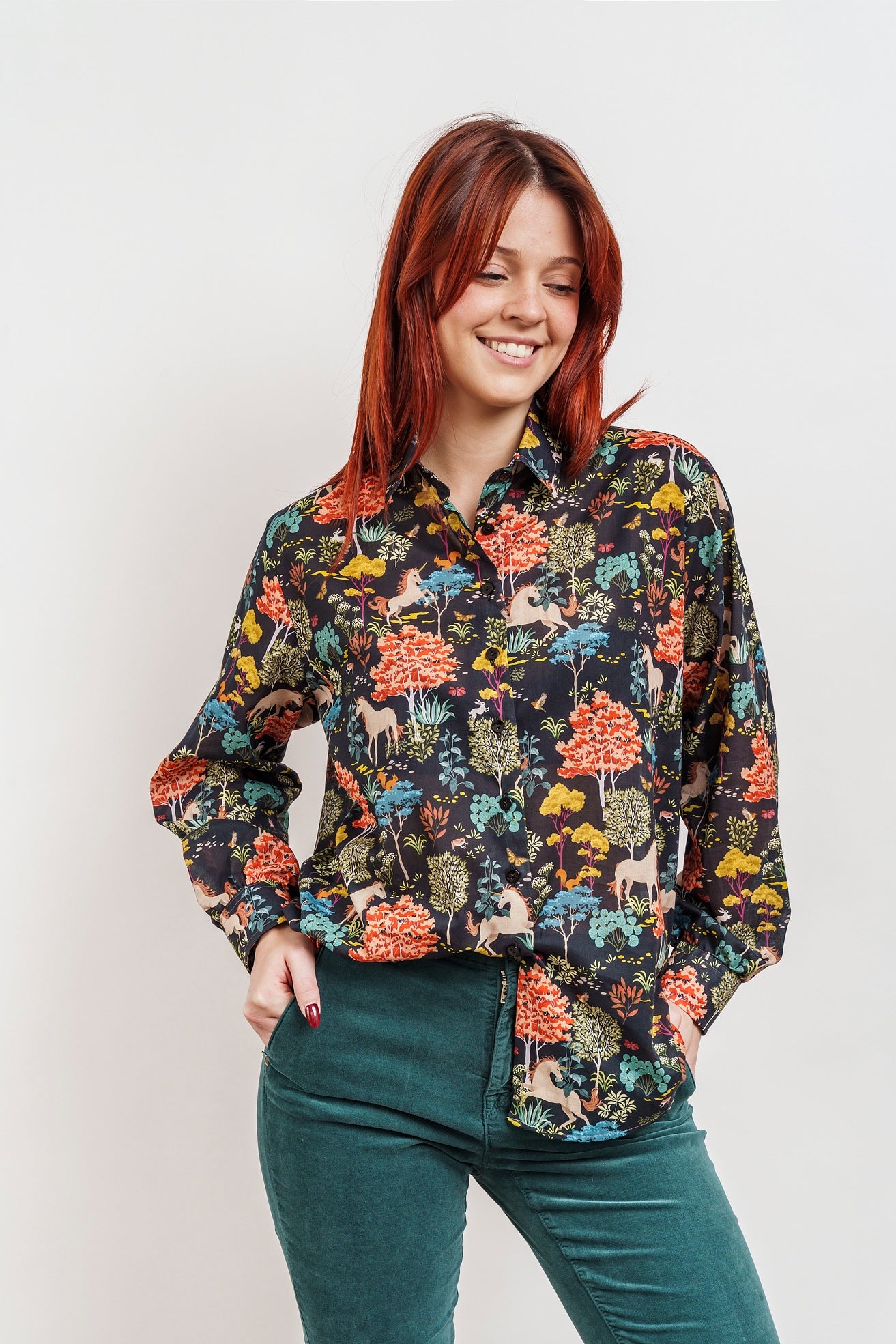 OVERSIZED UNICORN-patterned SHIRT