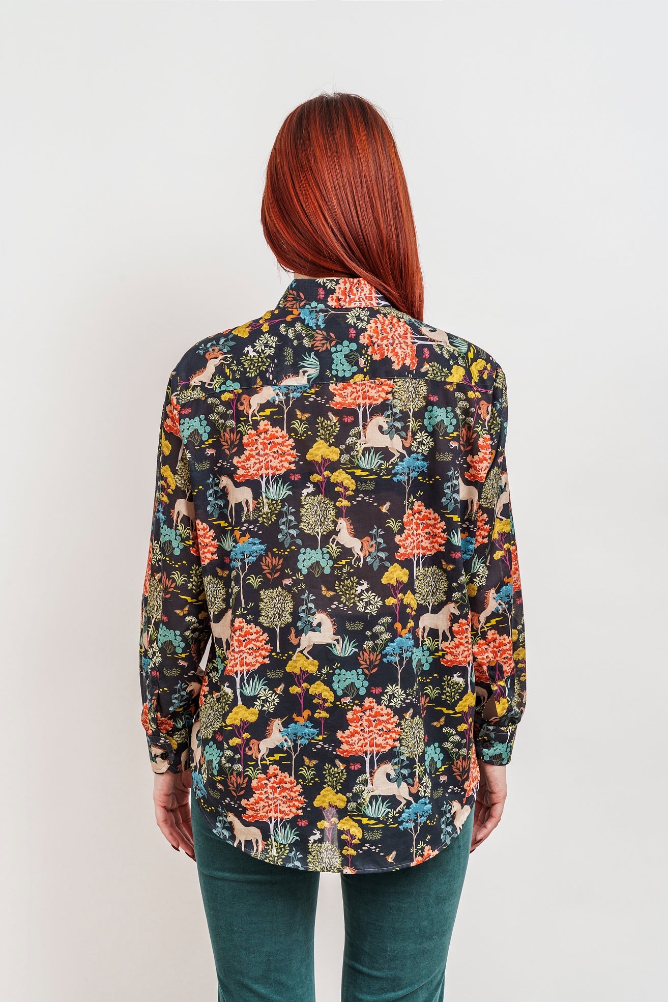 OVERSIZED UNICORN-patterned SHIRT