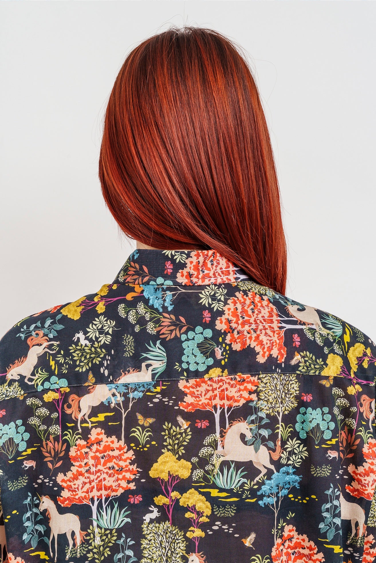 OVERSIZED UNICORN-patterned SHIRT