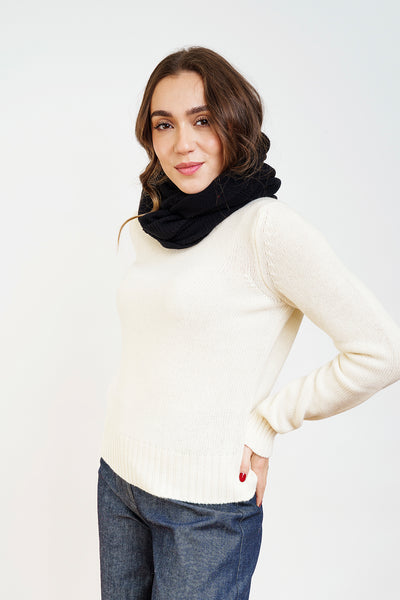 GAIA COLLAR in black wool