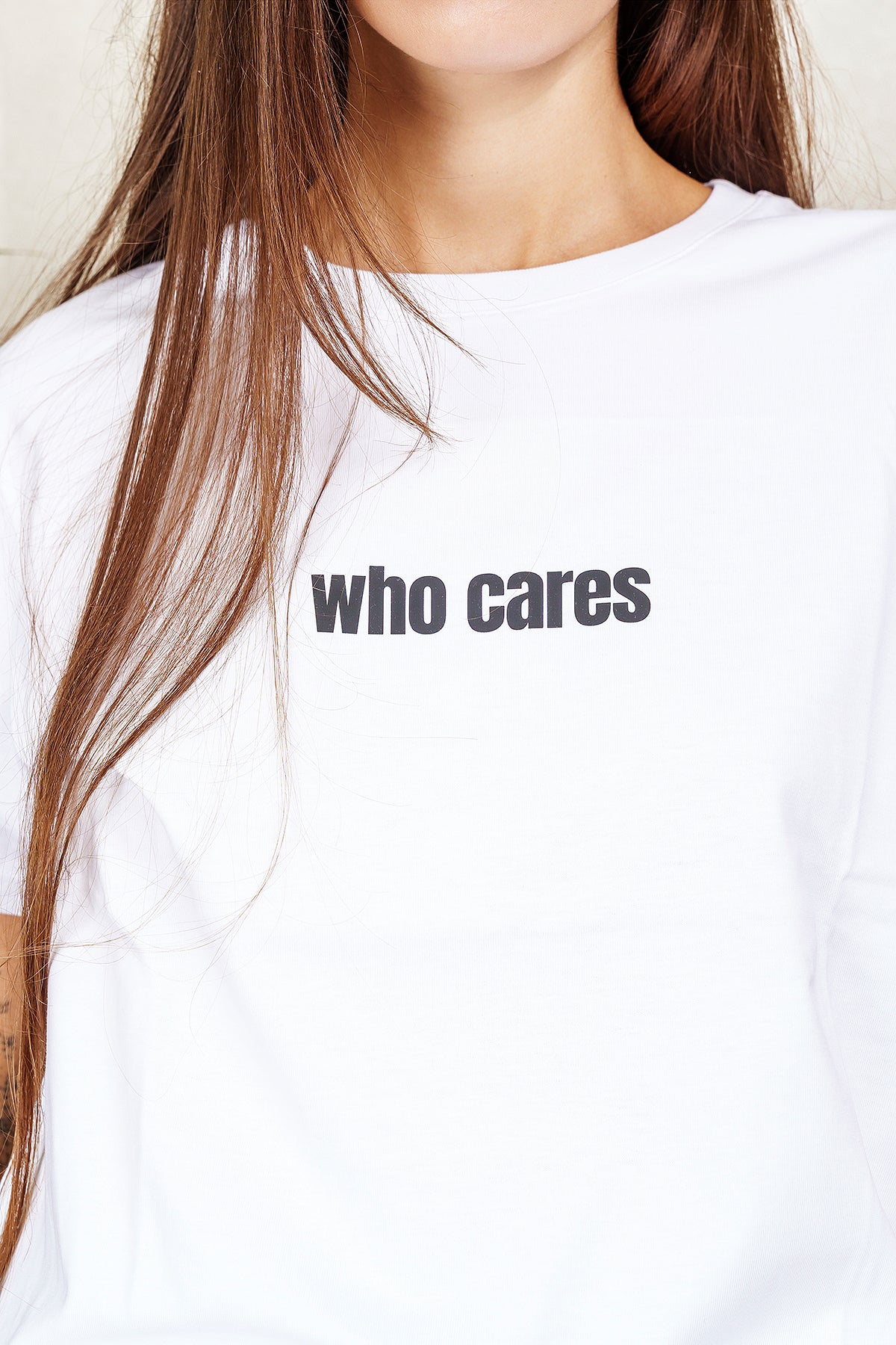 T-SHIRT WHO CARES bianca, UNISEX