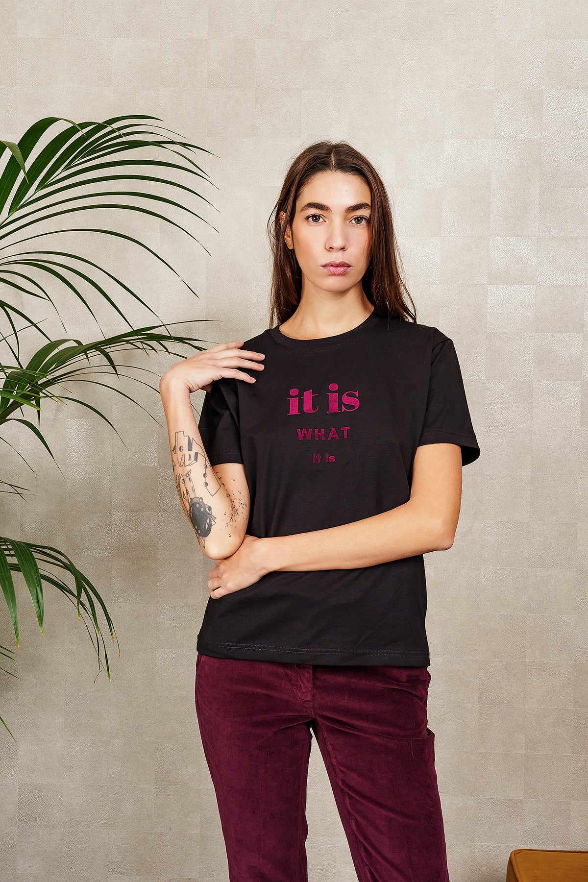 T-SHIRT IT IS WHAT IT IS nera, UNISEX