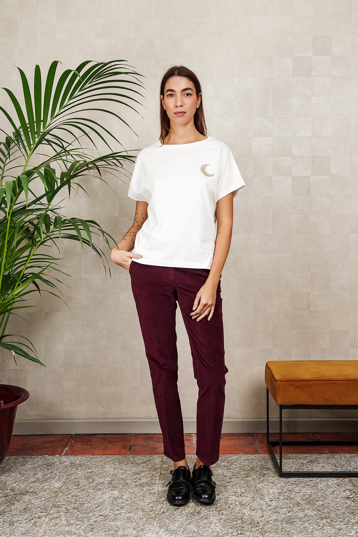 MINIMAL CHIC T-SHIRT