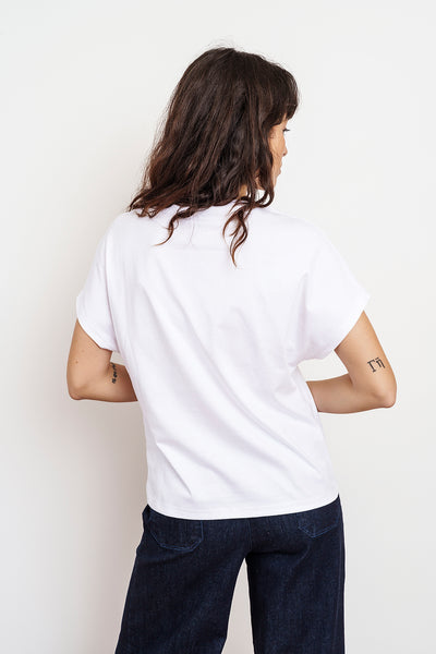 MINIMAL CHIC T-SHIRT