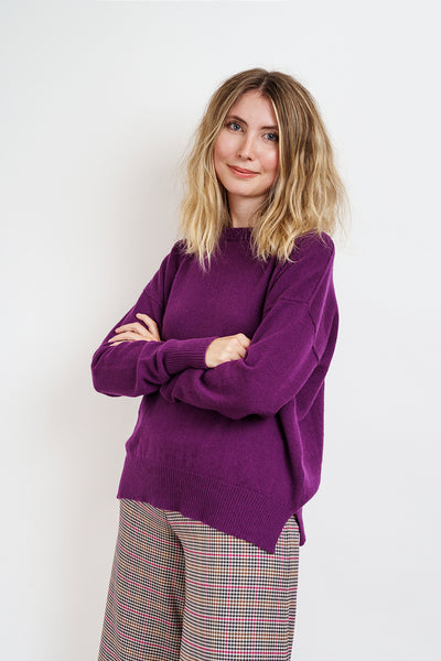 MATILDA CREW NECK in 100% cashmere plum