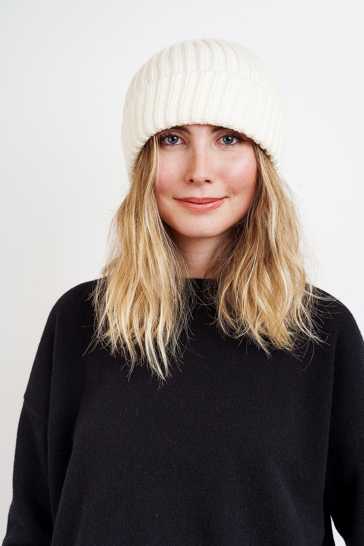 IVORY RIBBED CAP