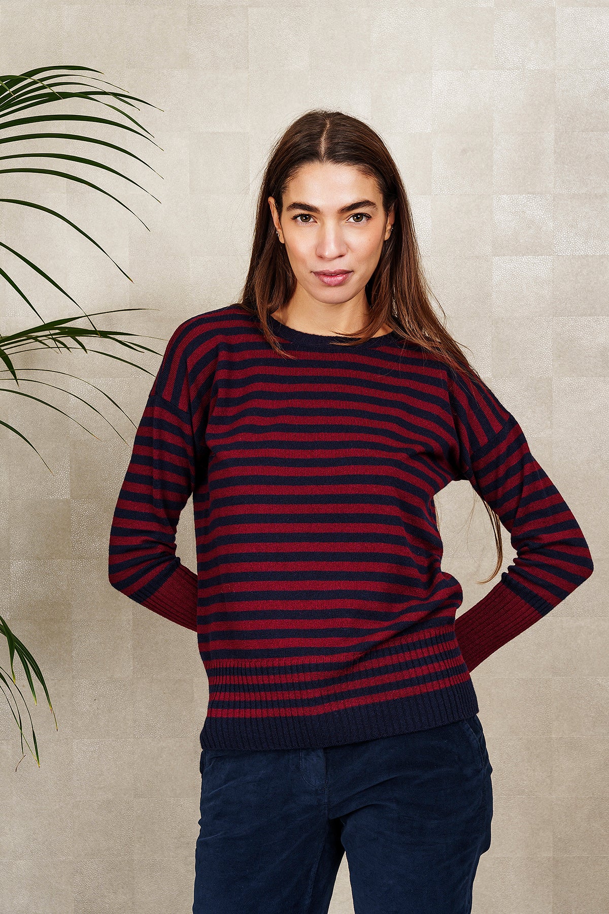 GIROCOLLO A RIGHE IN LANA E CASHMERE, blu e bordeaux