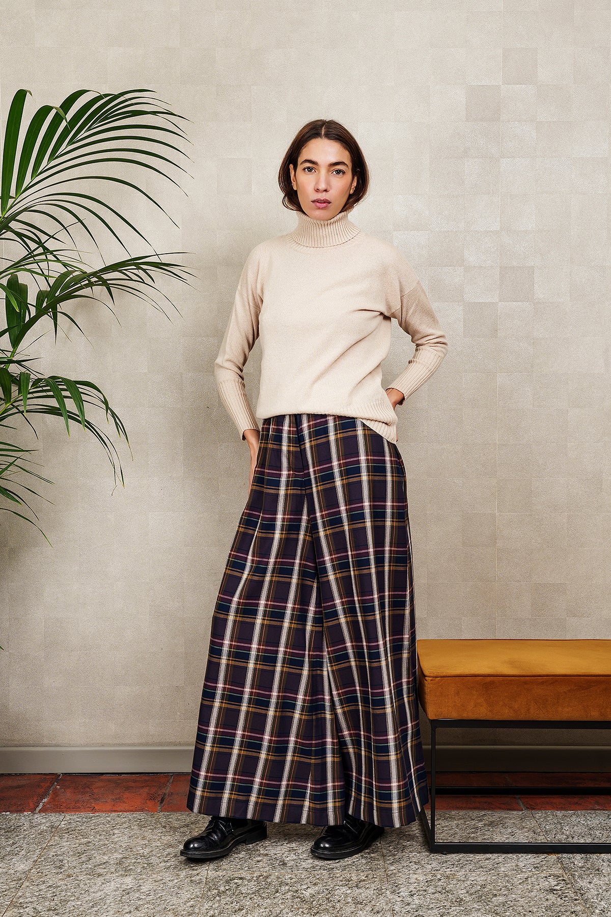 DOLCEVITA ANTIOPE nero, lana e cashmere