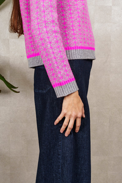 MAGLIA GEOMETRIC JACQUARD grigia e fucsia