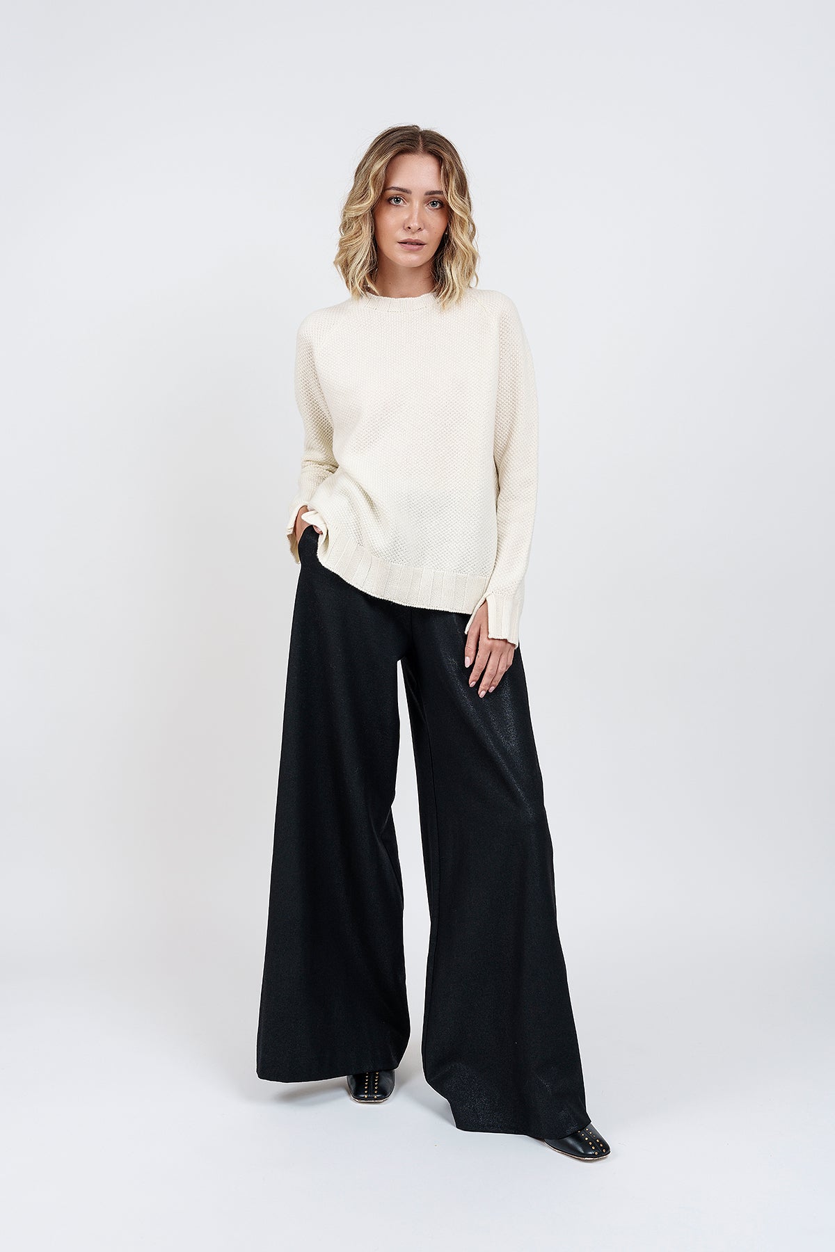 TETI IVORY CREWNECK SWEATER in ecocashmere