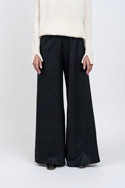 PANTALONE MUST HAVE in lana laminata