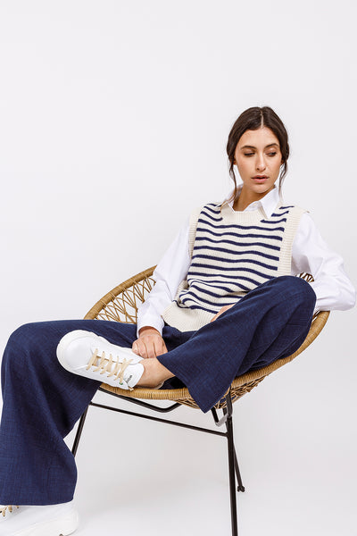 CREWNECK FRONT - Ivory and blue
